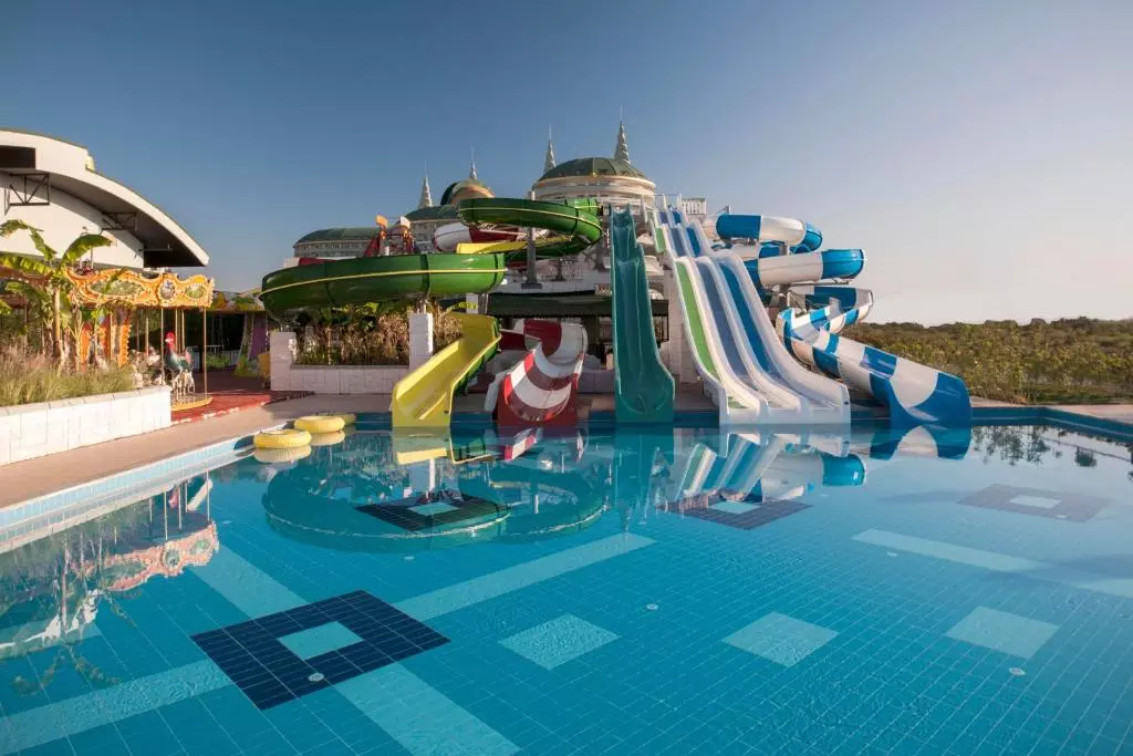 پارک آبی Delphin Imperial Lara Hotel Antalya