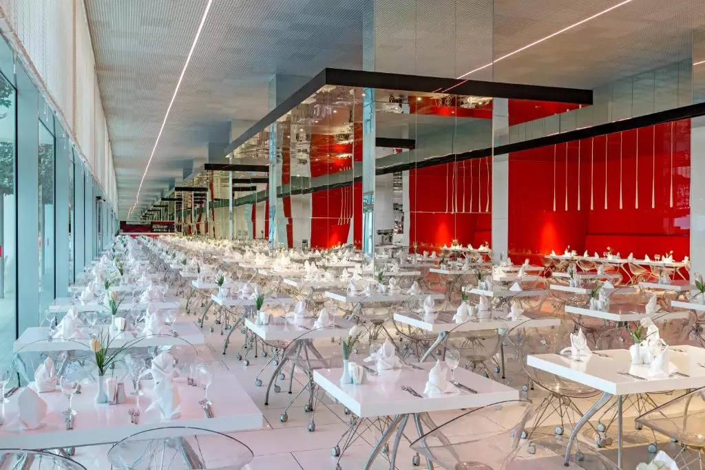 رستوران Adam And Eve Hotel