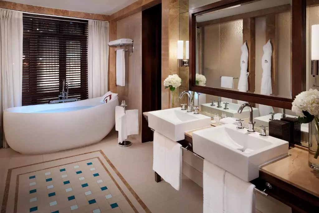 سرویس بهداشتی palace downtown