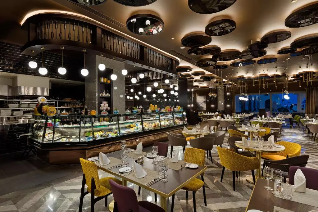 رستوران Titanic Mardan Palace