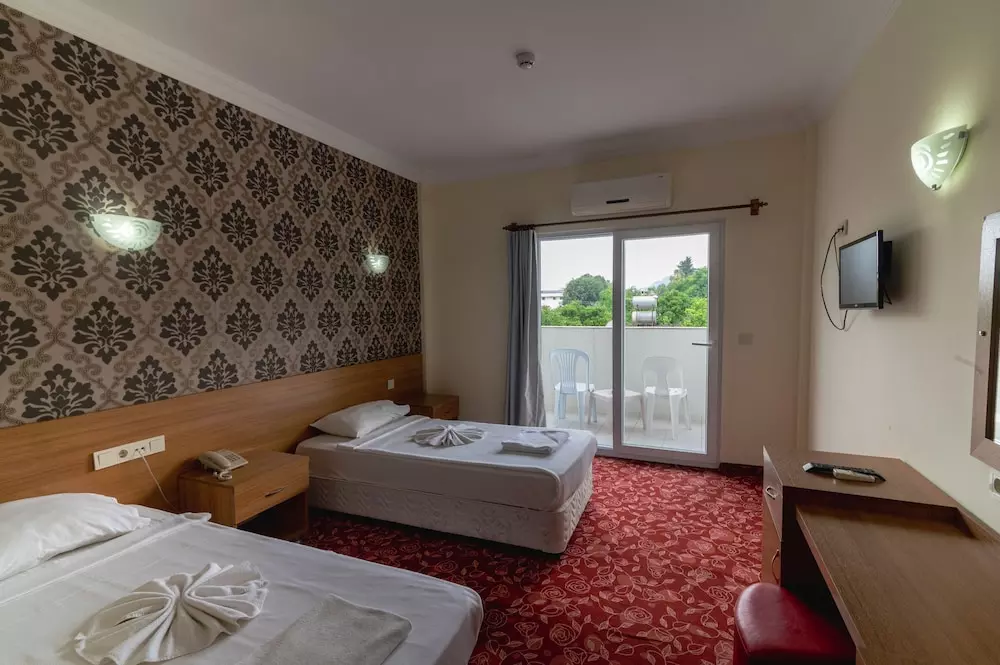 اتاق Grand Hotel Derin