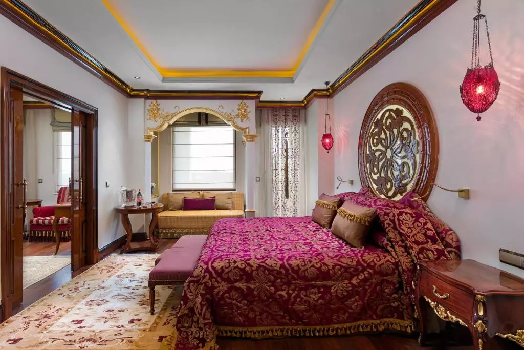 اتاق Titanic Mardan Palace