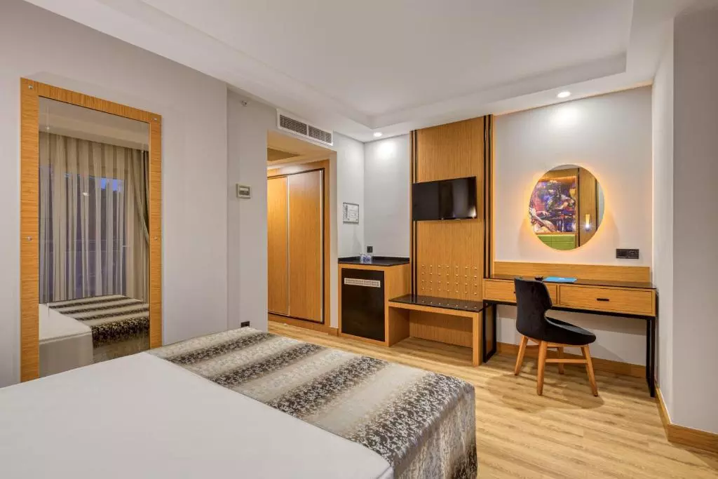 اتاق SEA LIFE BUKET RESORT