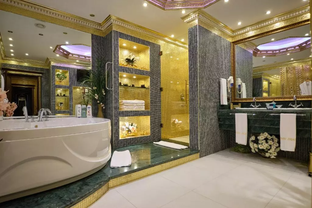 سرویس بهداشتی CLUB HOTEL SERA (ELEGANCE)