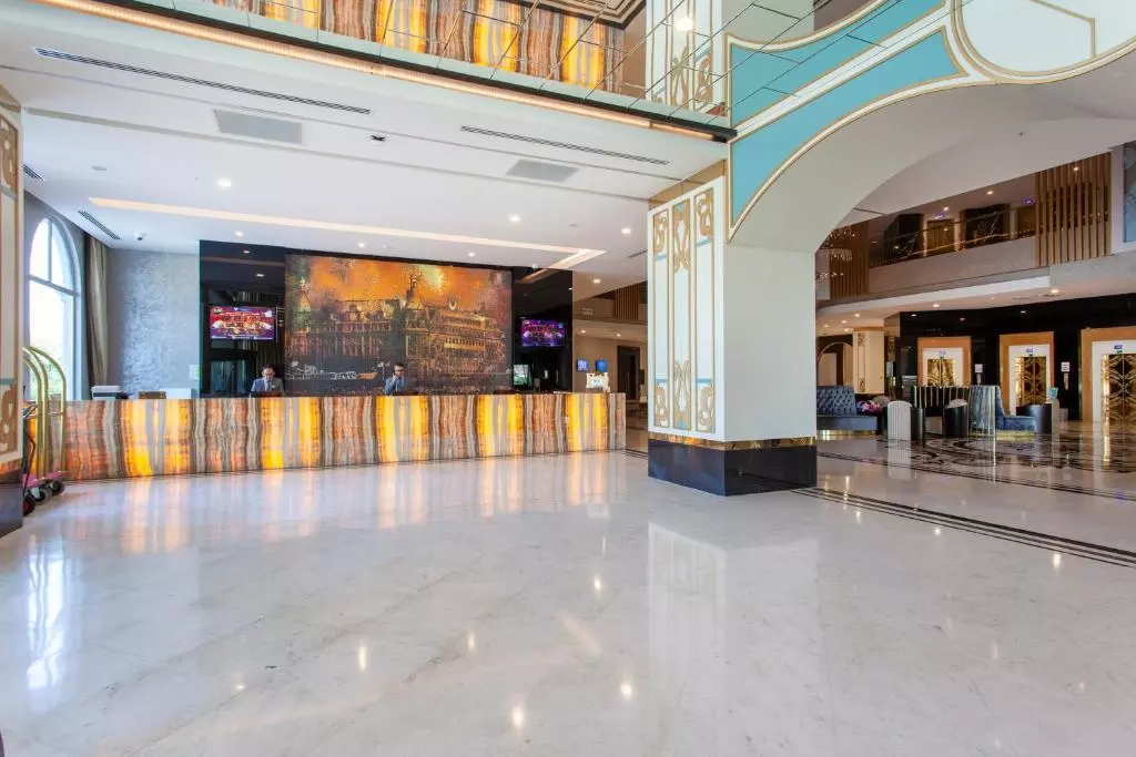 لابی HOTEL HAYDARPASHA PALACE