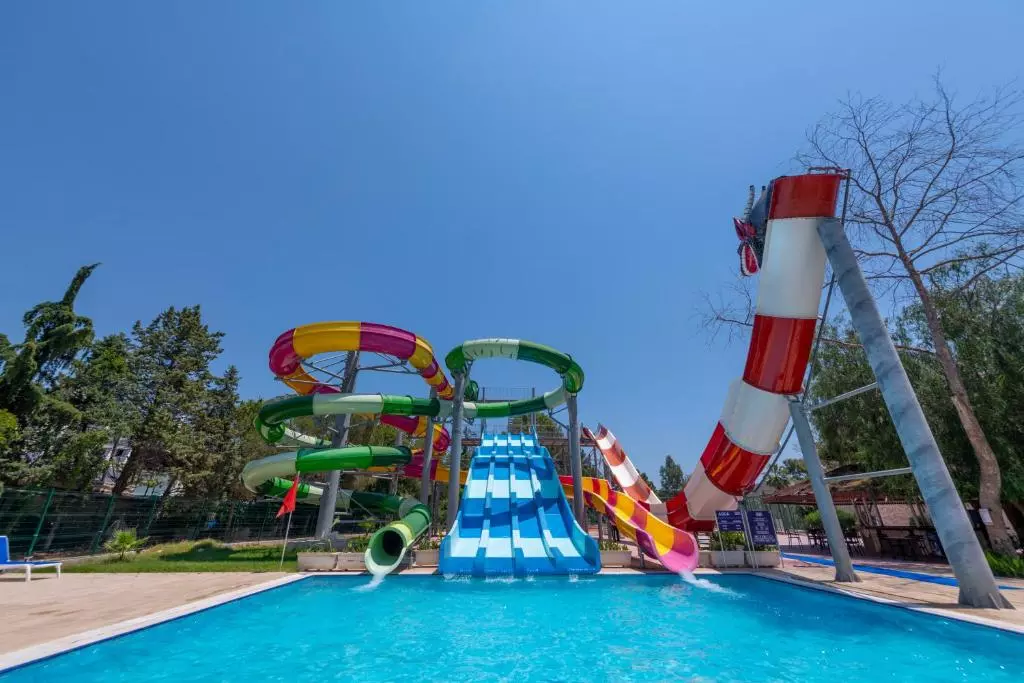 پارک آبی AMARA COMFORT RESORT