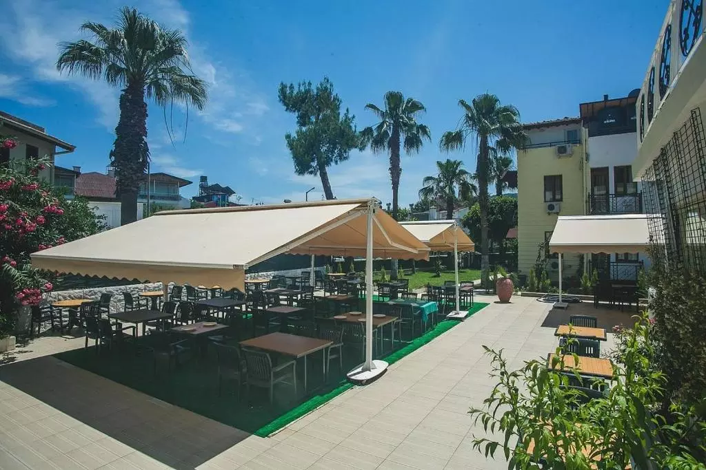 فضای بیرون KEMER STAR