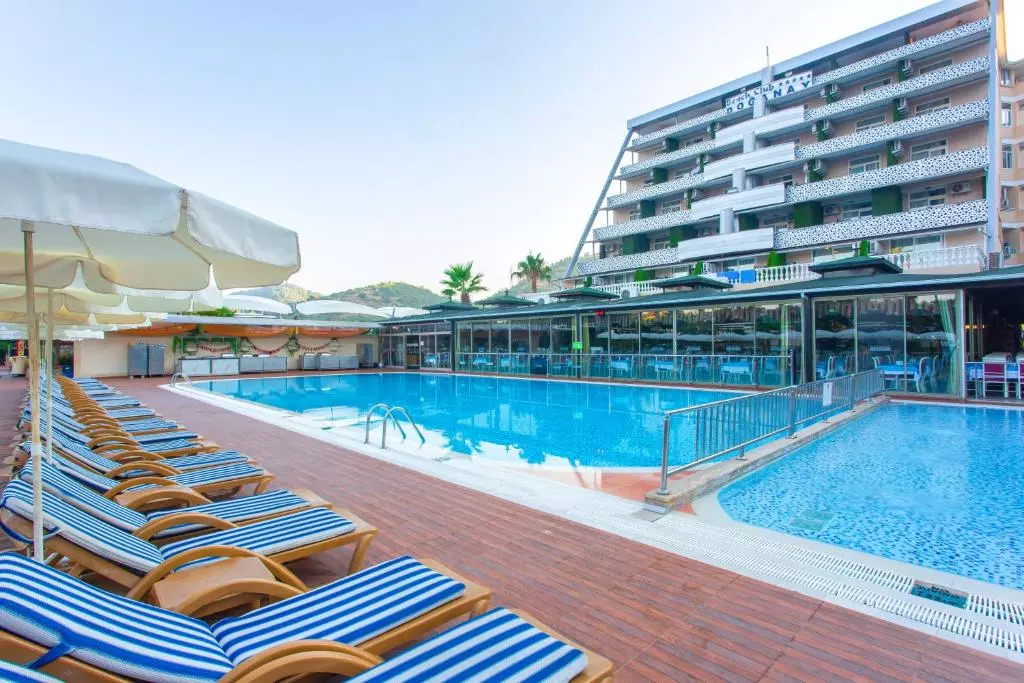 BEACH CLUB DOGANAY