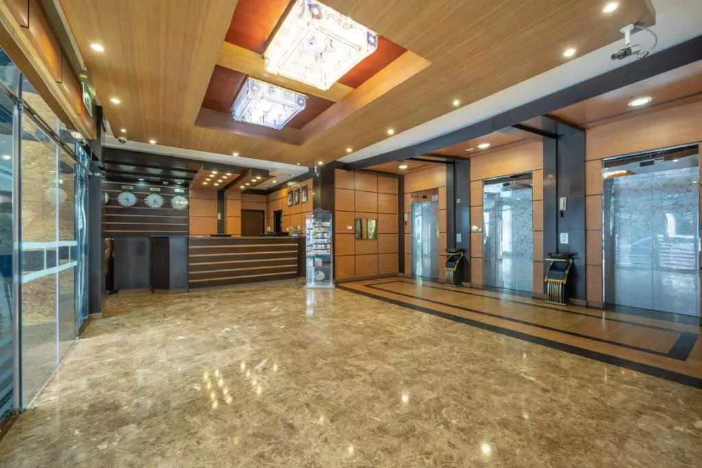 لابی PEARL SWISS