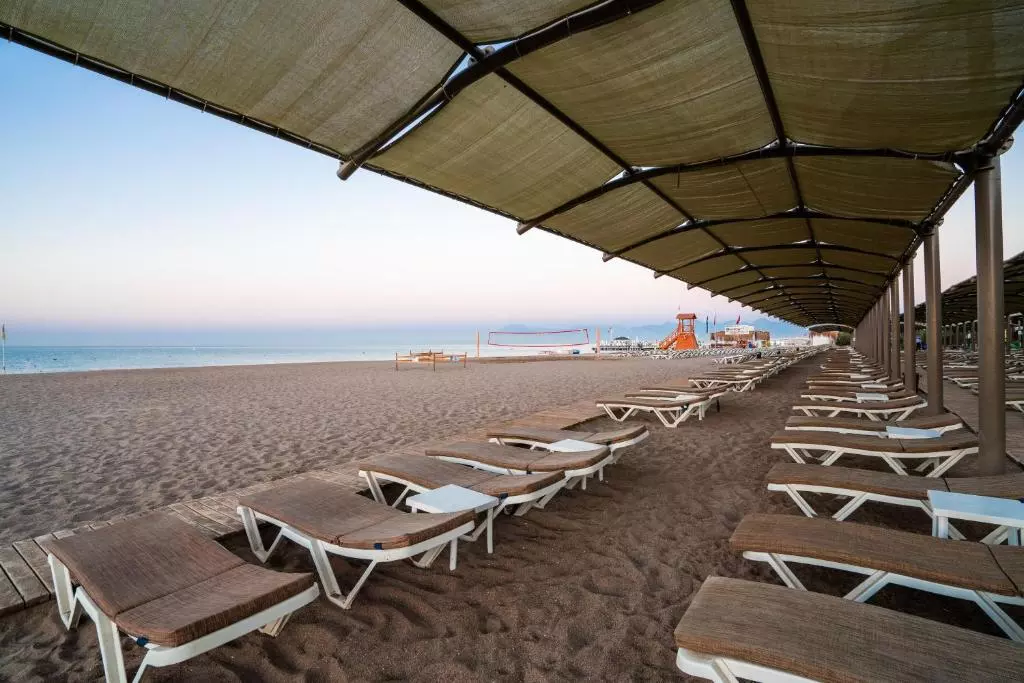 ساحل FAME RESIDENCE LARA