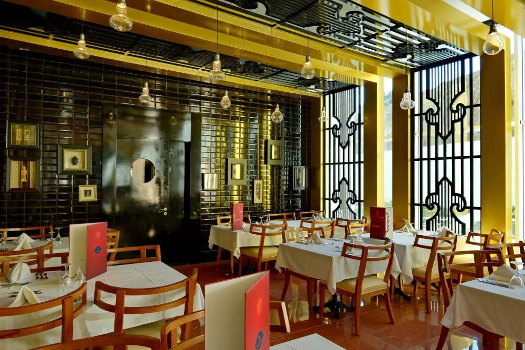 رستوران VIKINGEN INFINITY