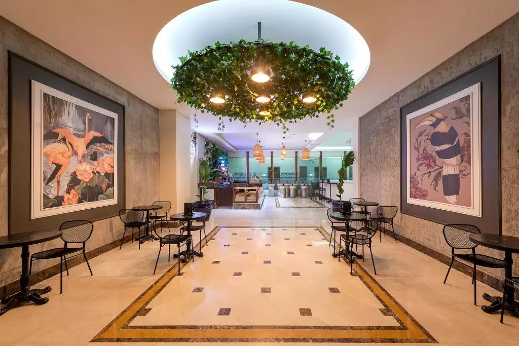 لابی Oz Hotels Side Premium