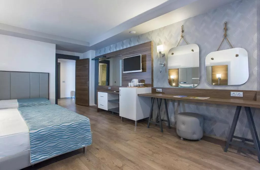 اتاق EFTALIA OCEAN