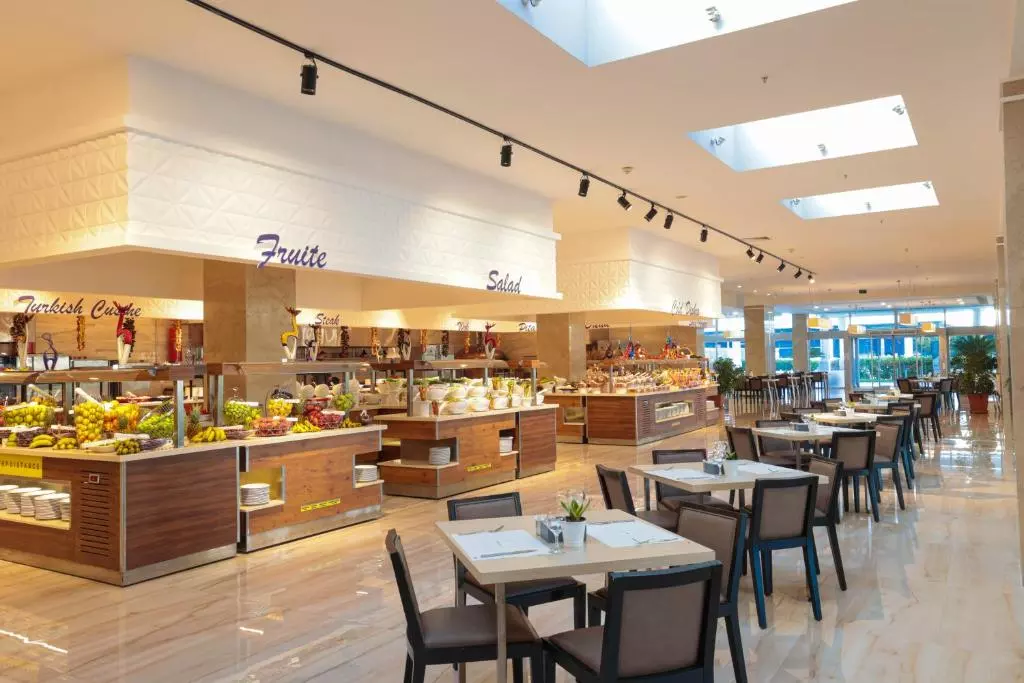 رستوران crystal centro