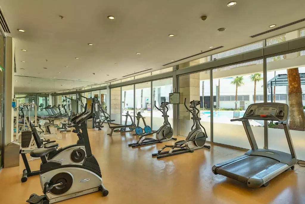 باشگاه CRYSTAL CENTRO RESORT