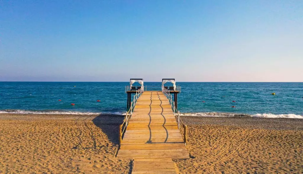 اسکله CRYSTAL PARAISO VERDE RESORT