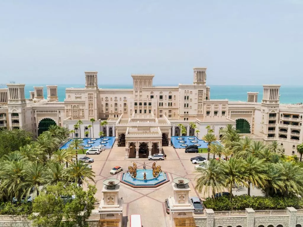 jumeirah al qasr