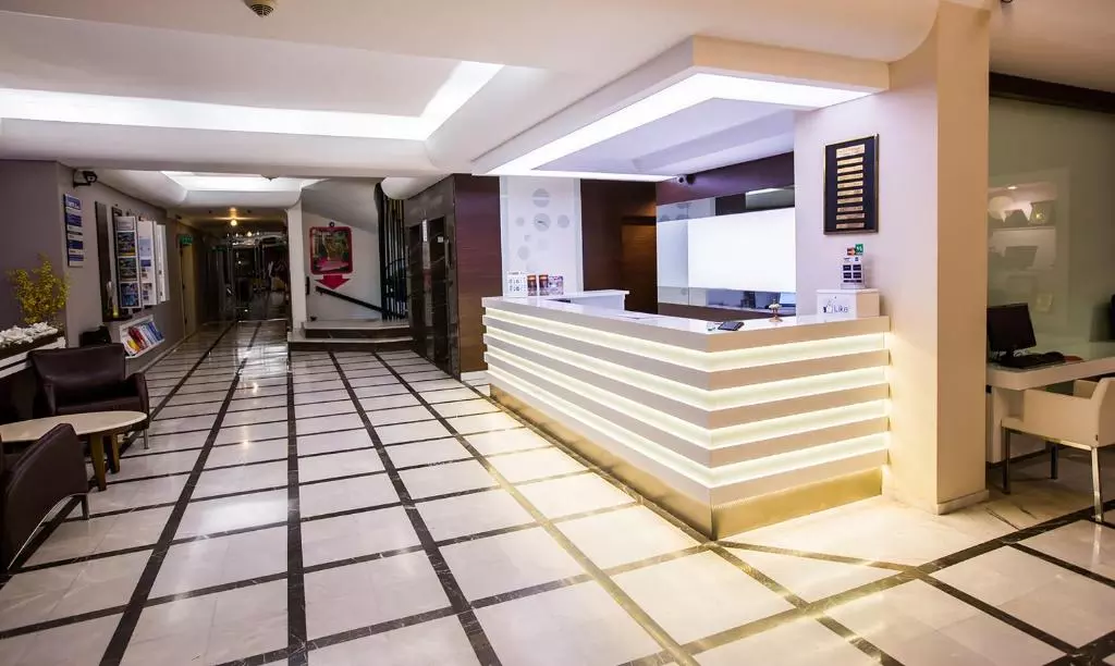 لابی Derici Hotel