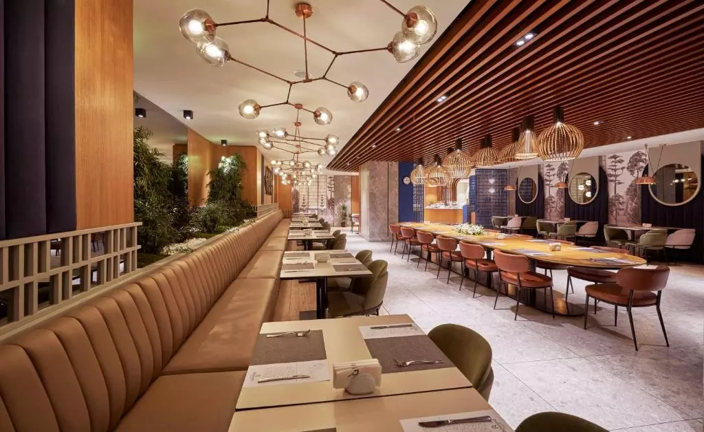 رستوران RICHMOND