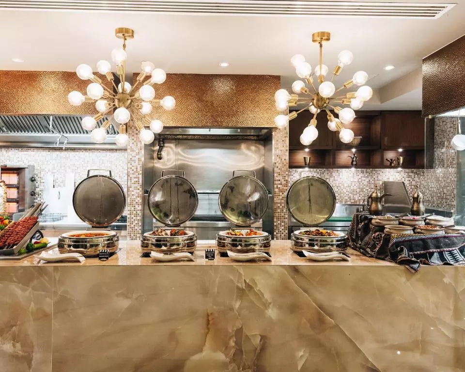 رستوران PARAMOUNT DUBAI