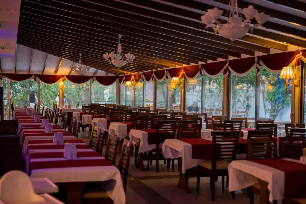 رستوران Grand Mir'Amor Hotel