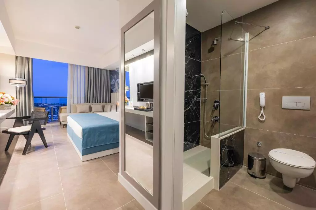 اتاق CRYSTAL CENTRO RESORT