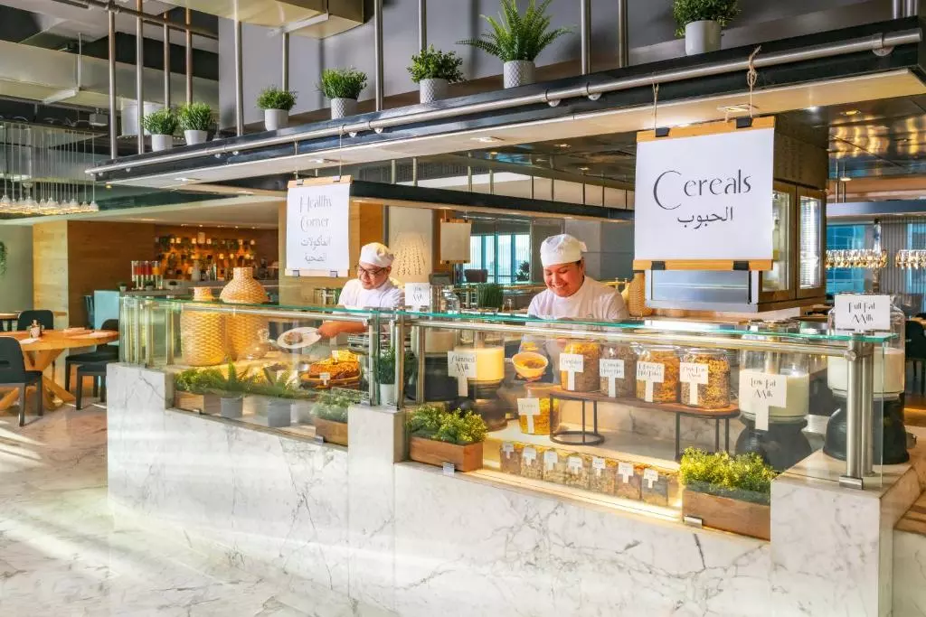 رستوران SHERATON GRAND