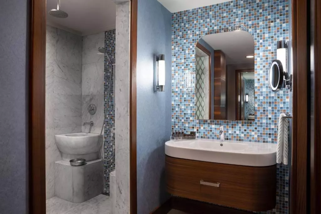 سرویس بهداشتی Renaissance Hotel Izmir