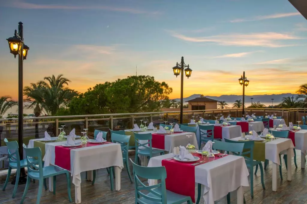 رستوران ASTERIA FAMILY RESORT ex AQUAWORLD BELEK