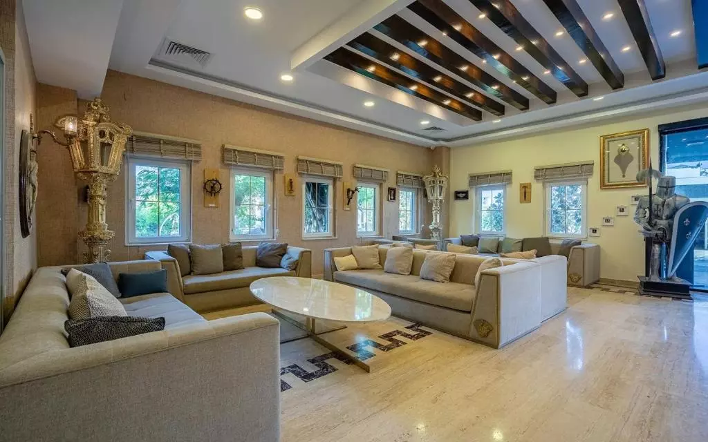 اتاق انتظار GOLDEN BEACH BY