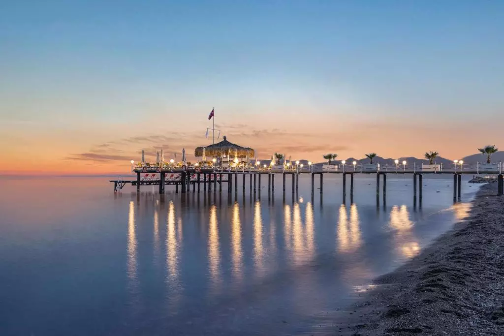 اسکله WYNDHAM GARDEN LARA