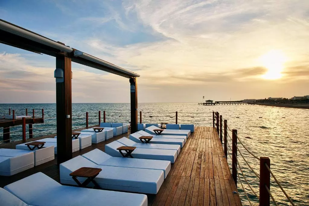 اسکله HOTEL GLORIA GOLF