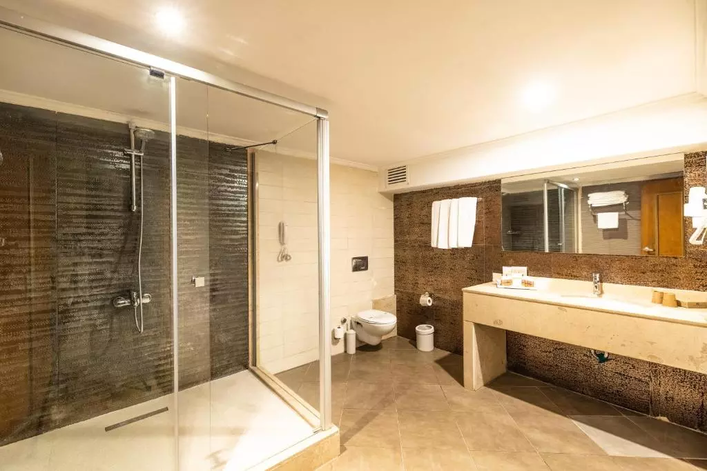 سرویس بهداشتی CRYSTAL PRESTIGE