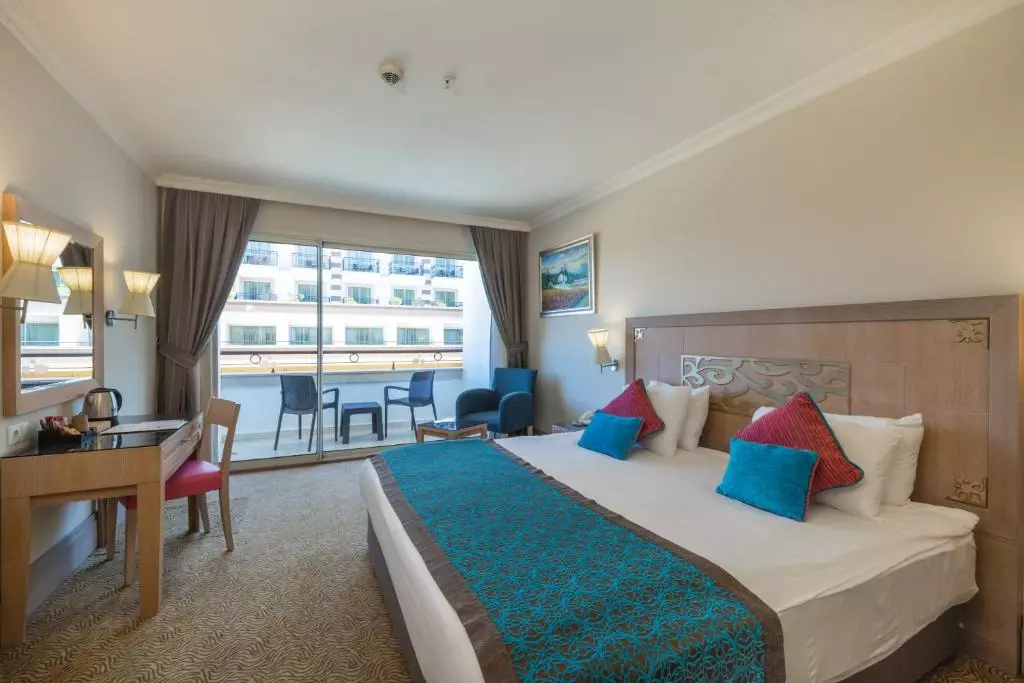 اتاق CRYSTAL DELUXE