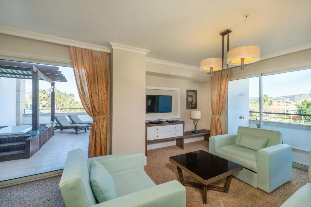 اتاق CRYSTAL DELUXE