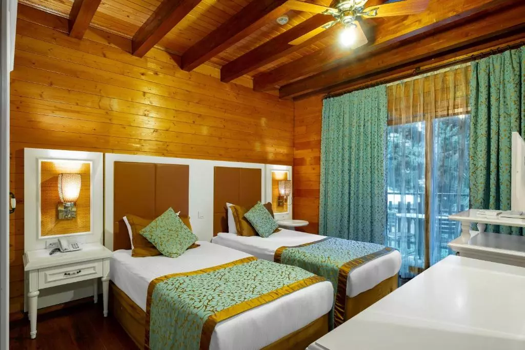 اتاق LONG BEACH RESORT