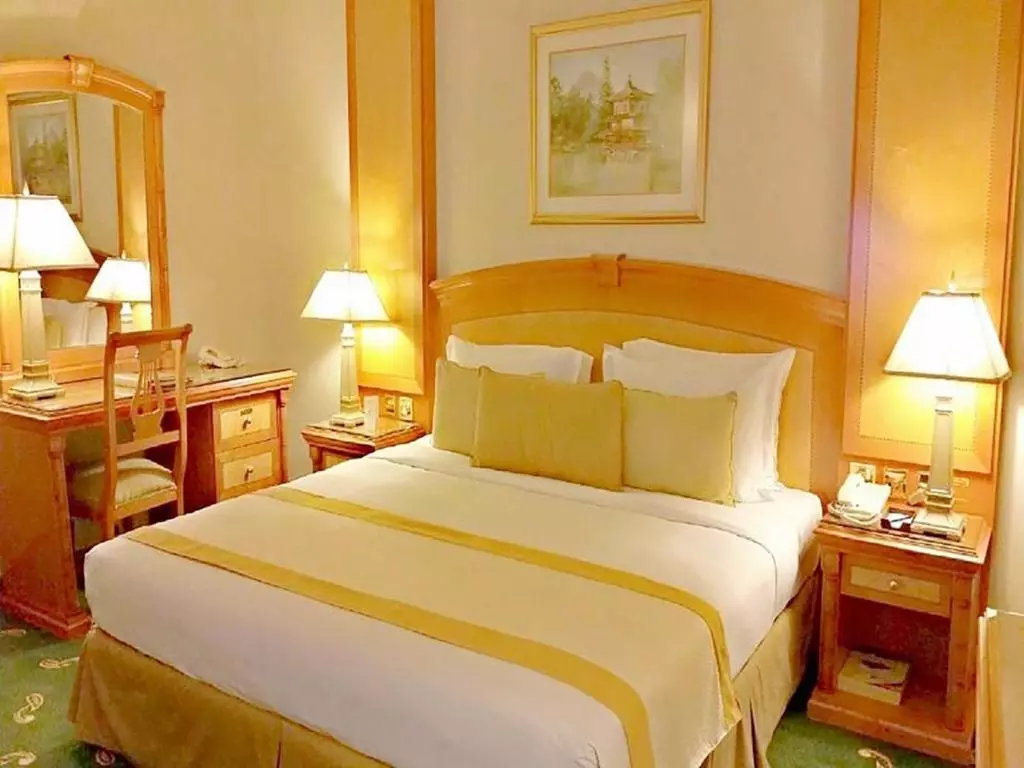 اتاق HOTEL KNIGHT CASTLE