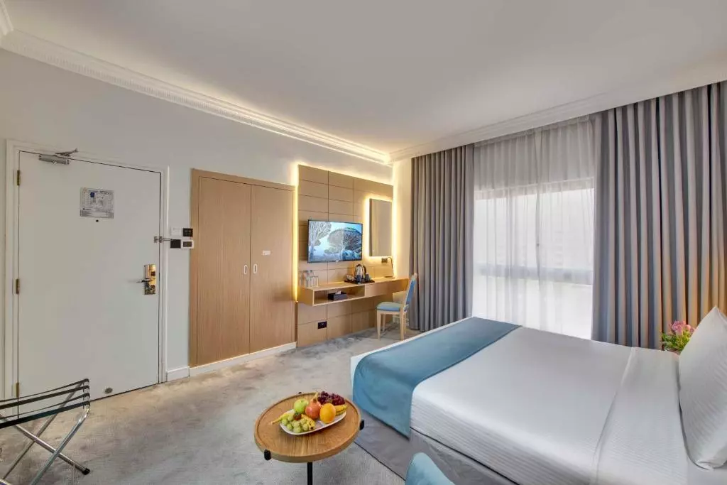 اتاق Lotus Grand Hotel