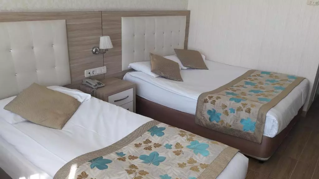 اتاق HOTEL CENDER