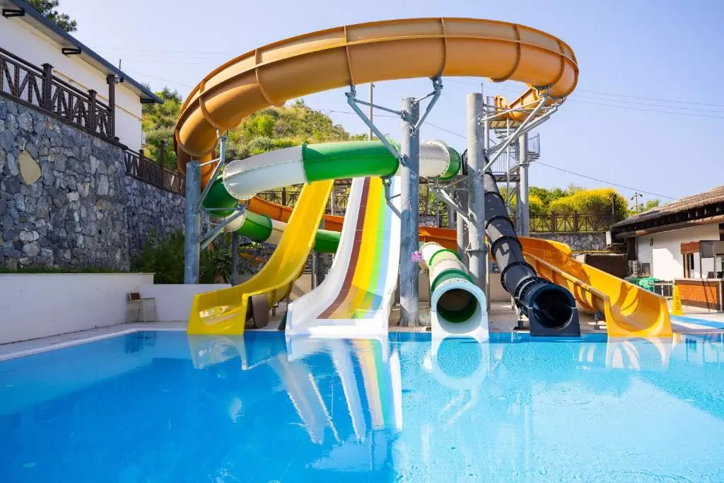 پارک آبی Ramada Resort Kusadasi & Golf