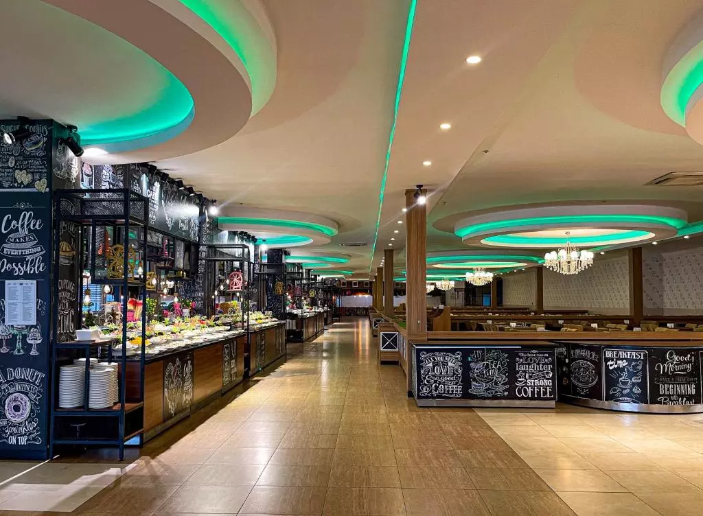 رستوران TRANSATLANTIK