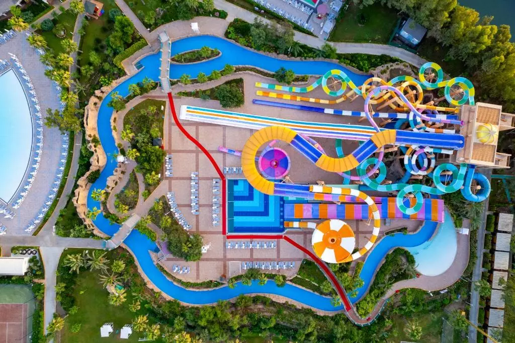 پارک آبی DELPHINE BE GRAND