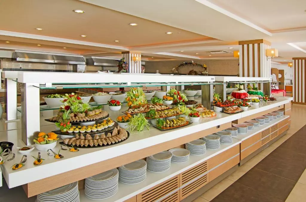 رستوران PALM WINGS BEACH