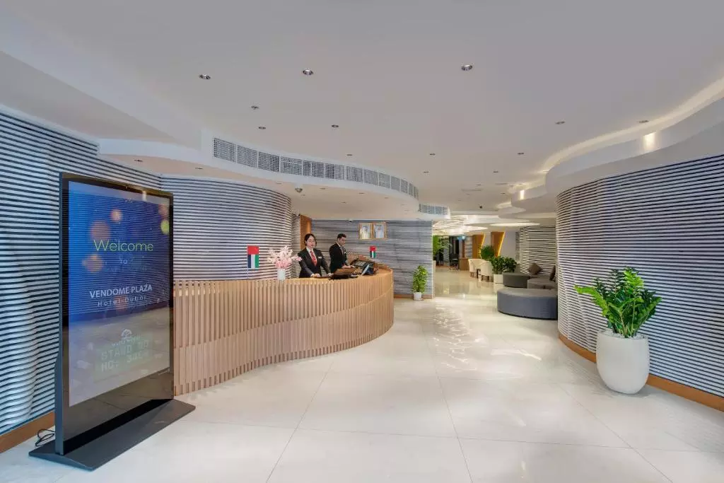 لابی Vendome Palace Hotel by Aravi