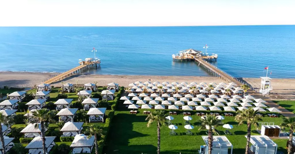 ساحل Calista Luxury Resort