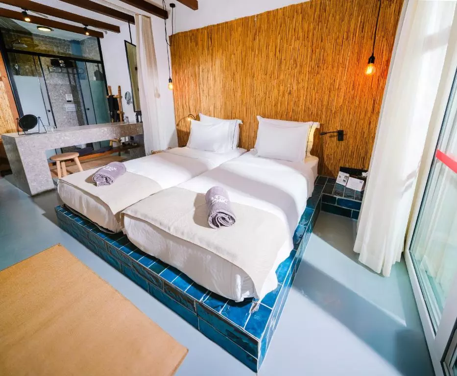 اتاق VERY CHIC adult only