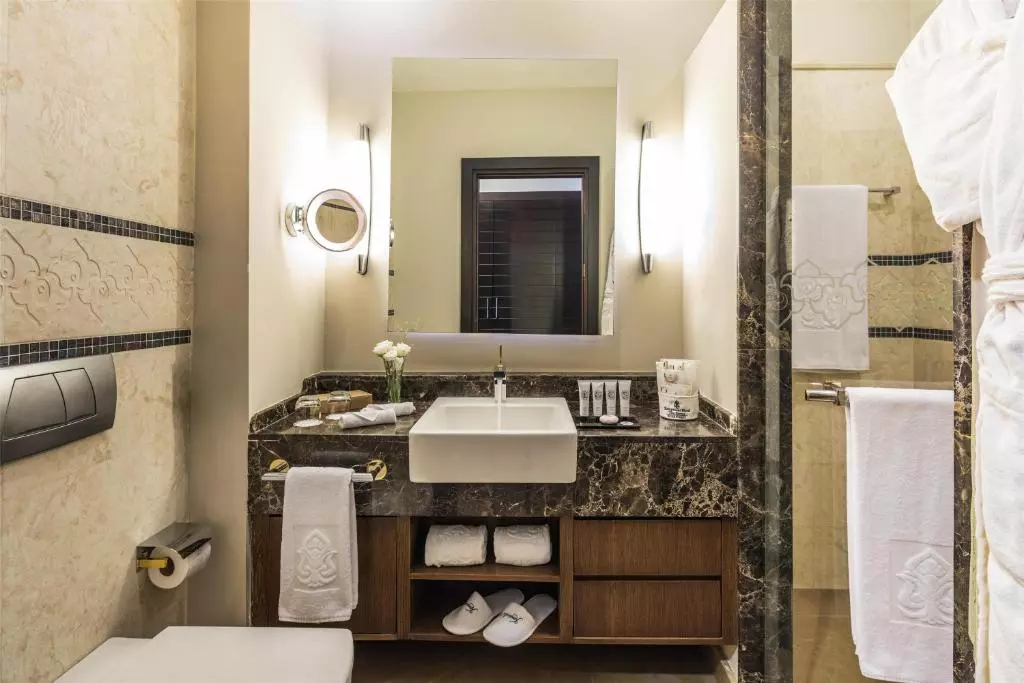 سرویس بهداشتی KEMPINSKI HOTEL THE DOME BELEK