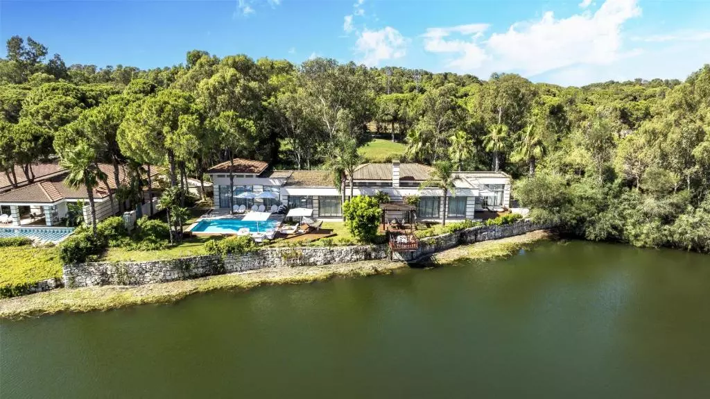 KEMPINSKI HOTEL THE DOME BELEK