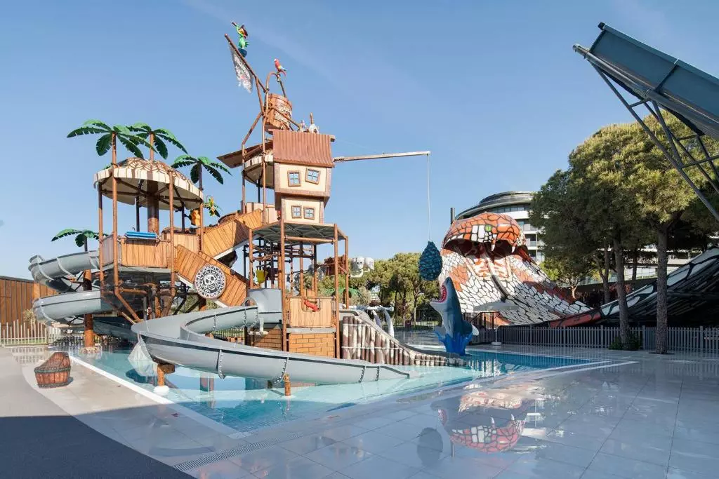 پارک آبی VOYAGE BELEK