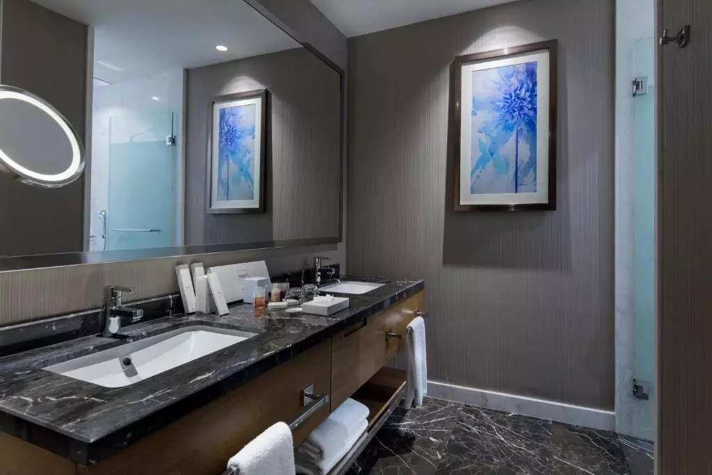 سرویس بهداشتی TRENDY LARA